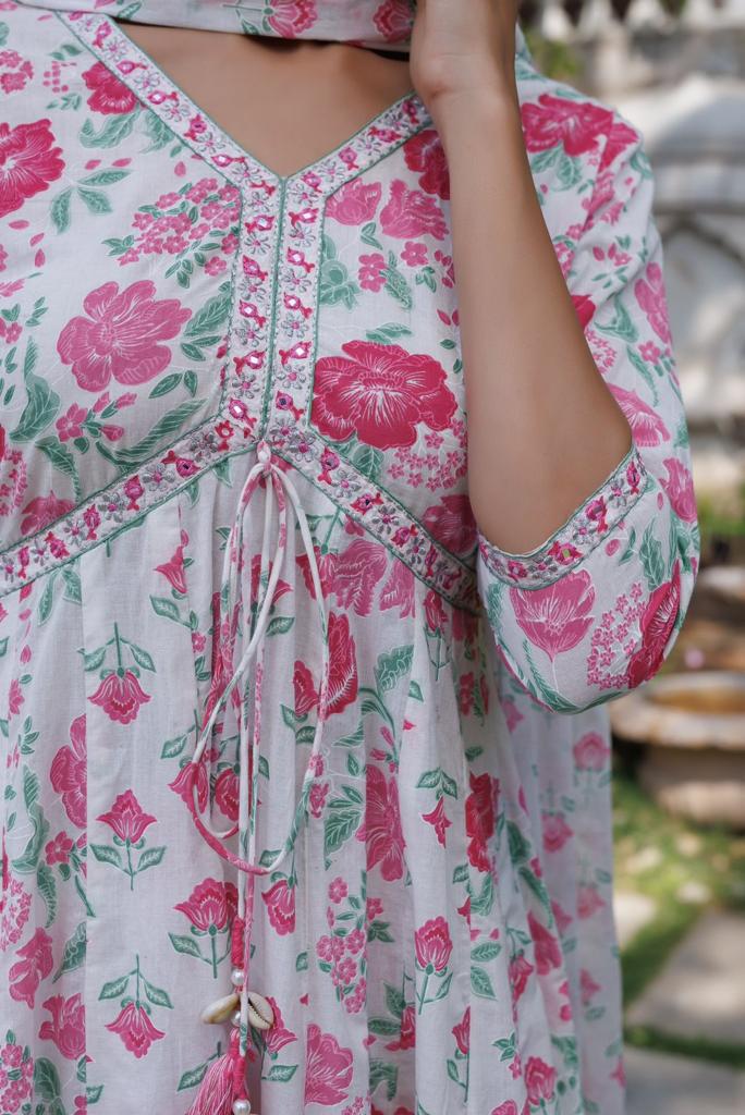 Maisha Floral Print White & Pink Alia Style Suit Set