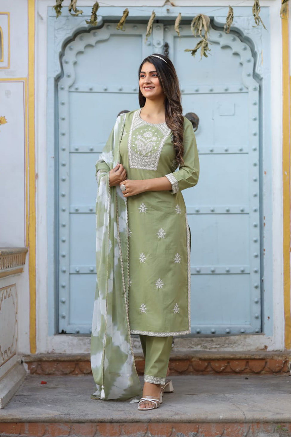 Kaashvi Green Suit Set
