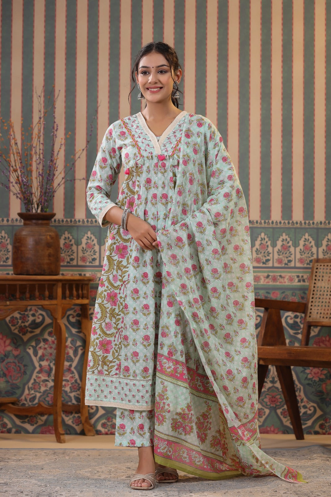 Kaashvi Block Printed Alia Pattern Anarkali Suit Set