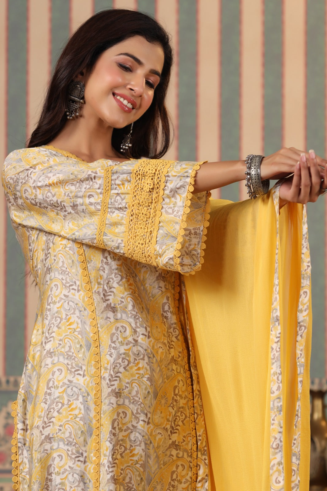 Vihaa Block Printed Pakistani Style Suit Set