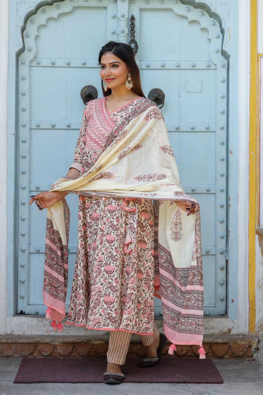 Vihaa Kalamkari Anarkali Suit Set