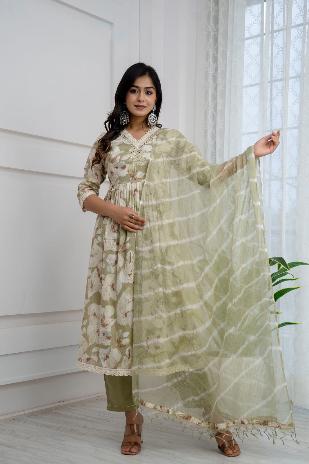 Radha Floral Printed Green Nyra Pattern Suit Set