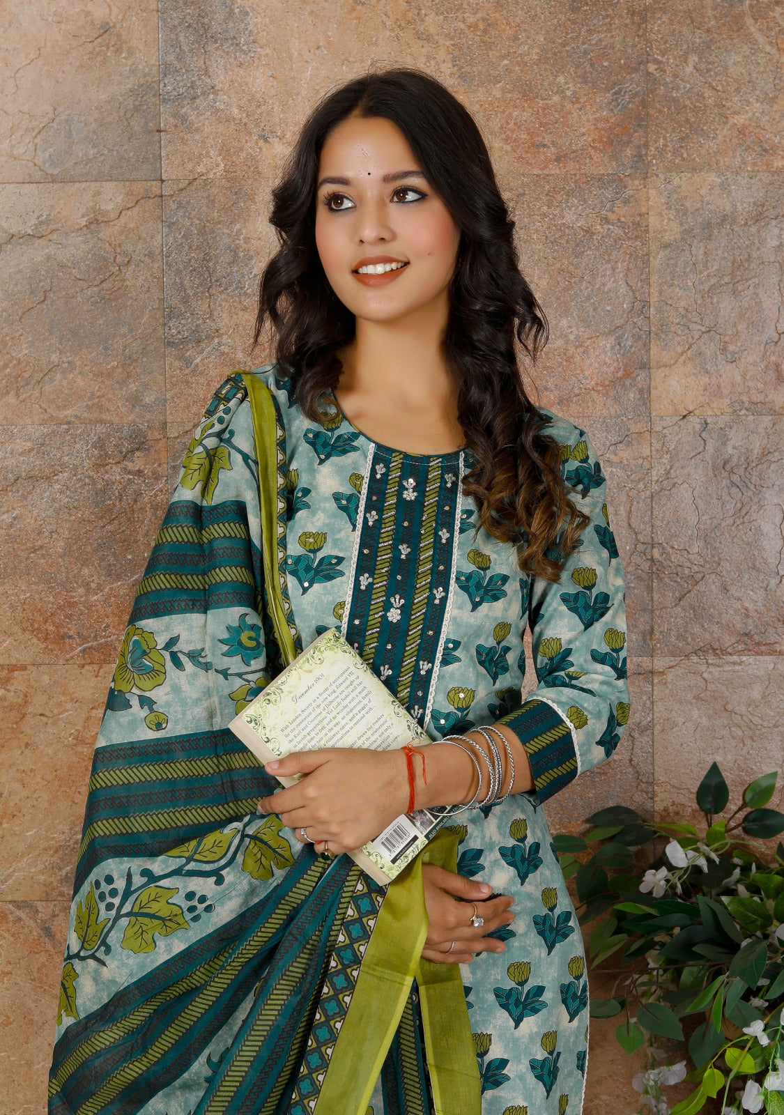 Vihaa Bagru Print Green Straight Suit Set