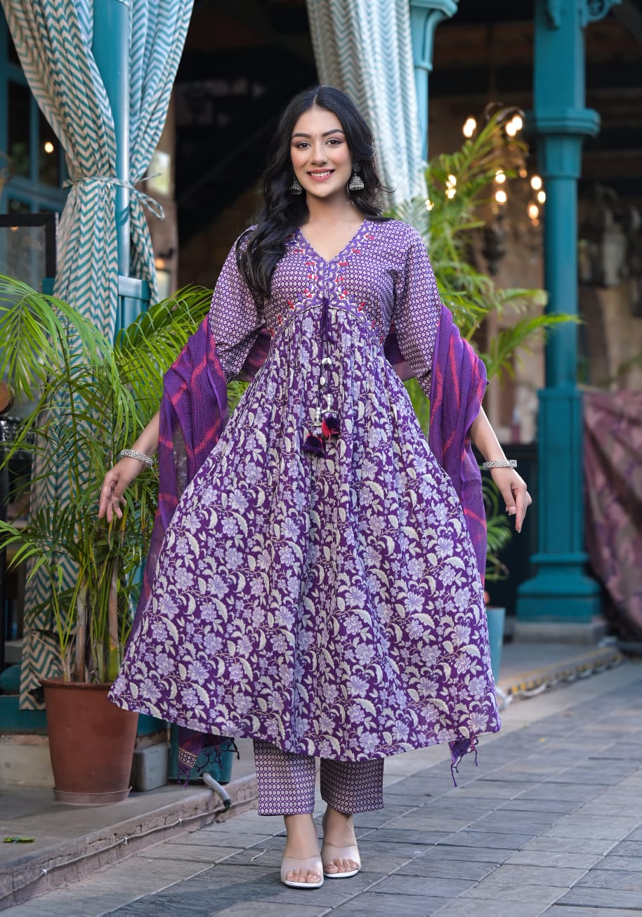 Akira Purple Flora Alia Pattern Suit Set