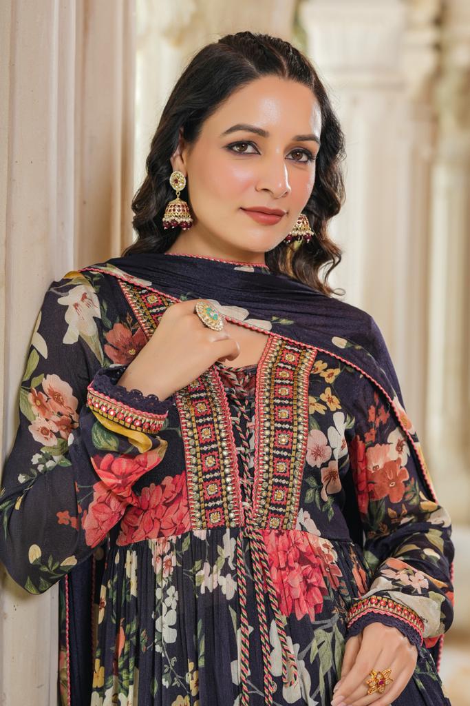 Vihaa Floral Printed Nyra Black Suit Set