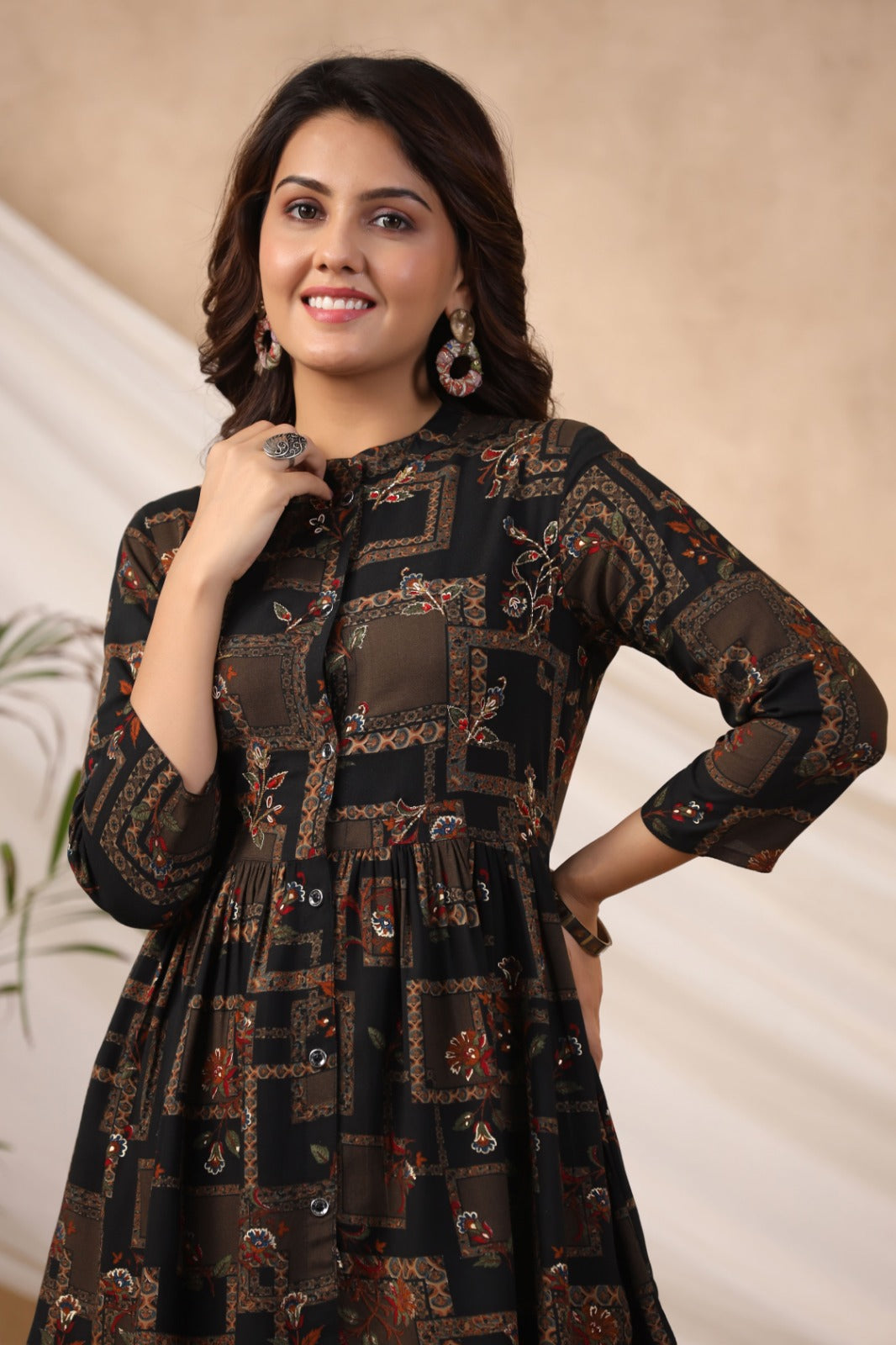 Navya Geometrical Printed Black Co-Ord Set