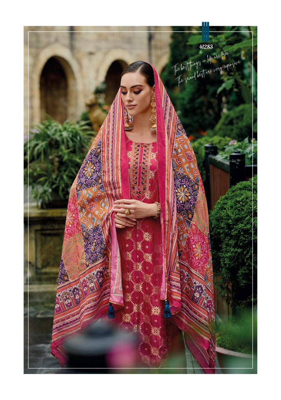 Vihaa Pink Banarasi straight Suit Set with pakistani dupatta