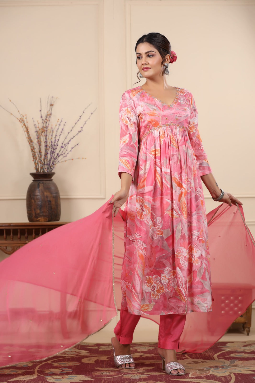 Heena Pink Leaf Printed Alia Pattern Suit Set