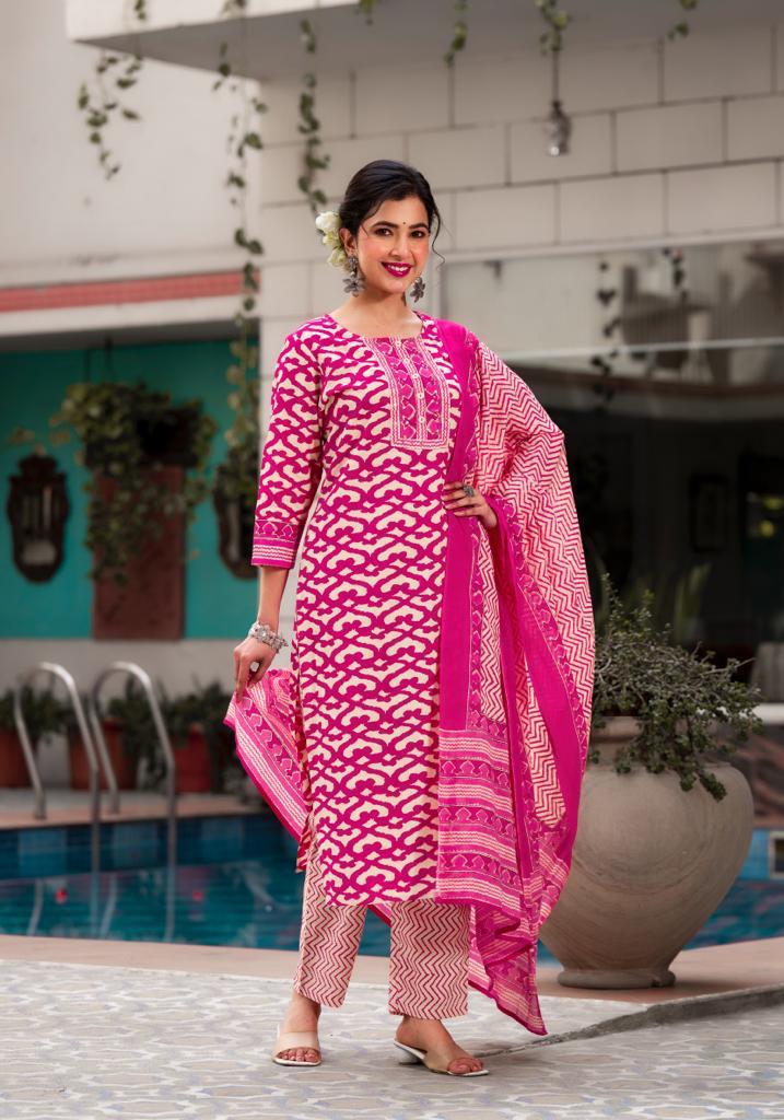 Kiara Digital Printed Pink Straight Suit Set