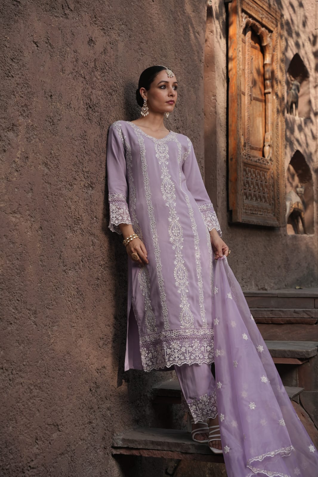 Maisha Lavender Pakistani Style straight Suit Set