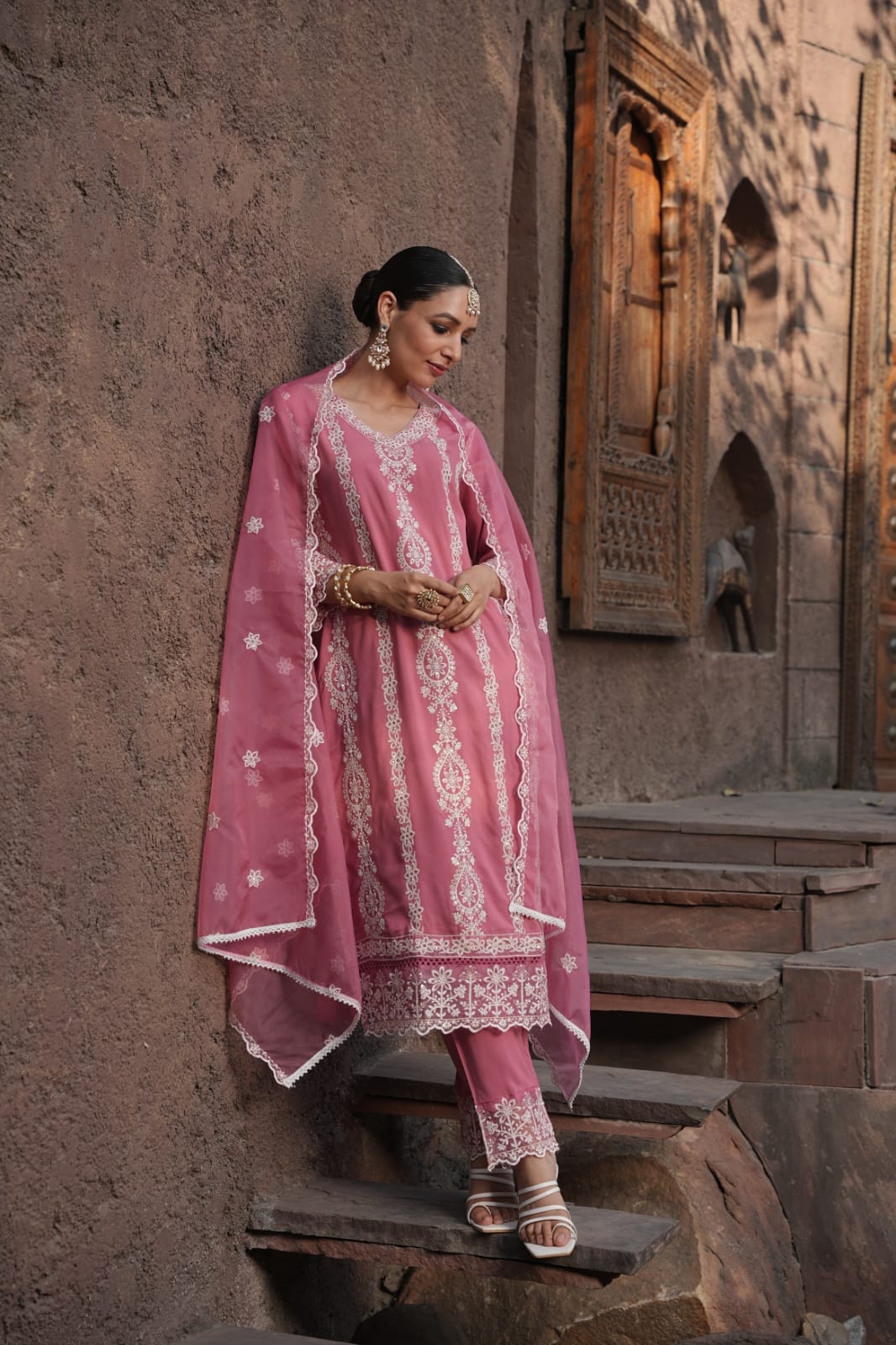 Maisha Pink Pakistani Style straight Suit Set