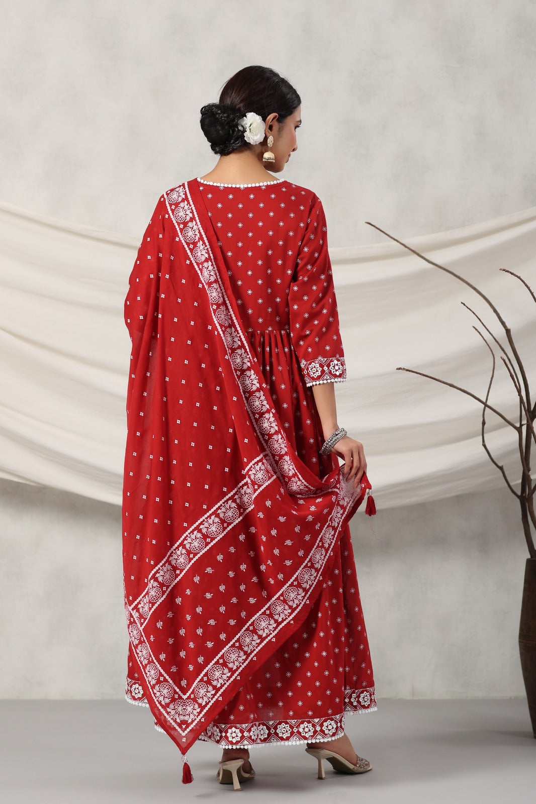 Kiara Red Block Printed Alia Pattern Suit Set