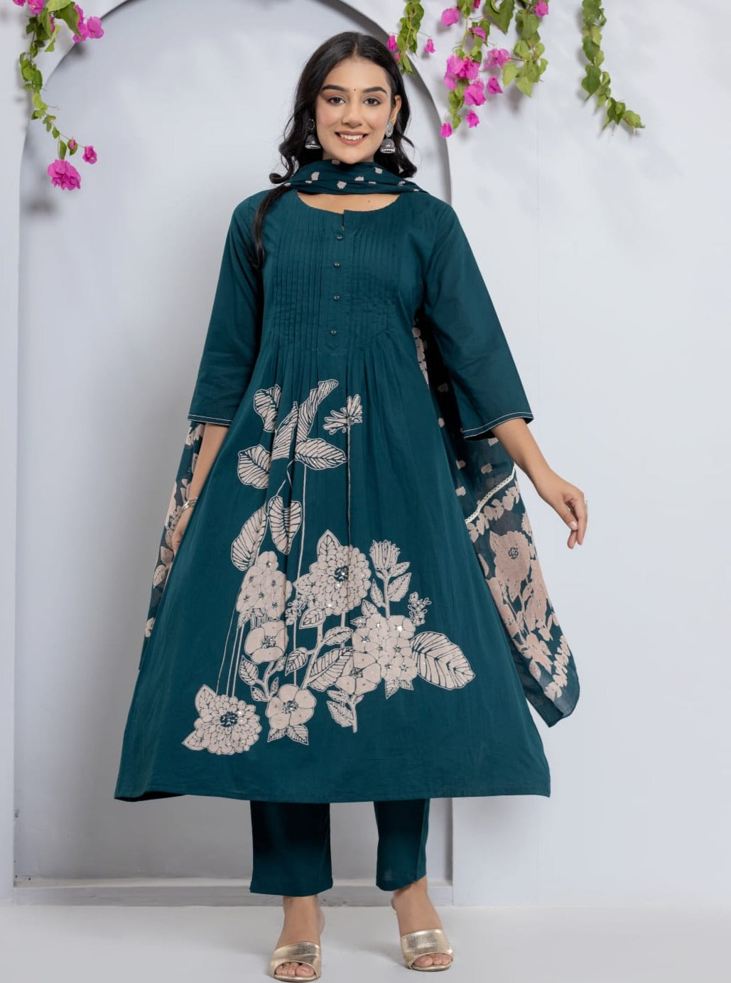 Vihaa Digital Printed Solid Green Pintex Suit Set