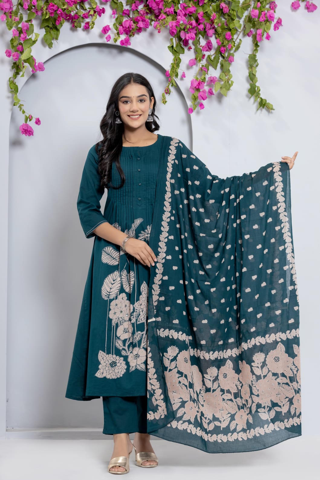 Vihaa Digital Printed Solid Green Pintex Suit Set