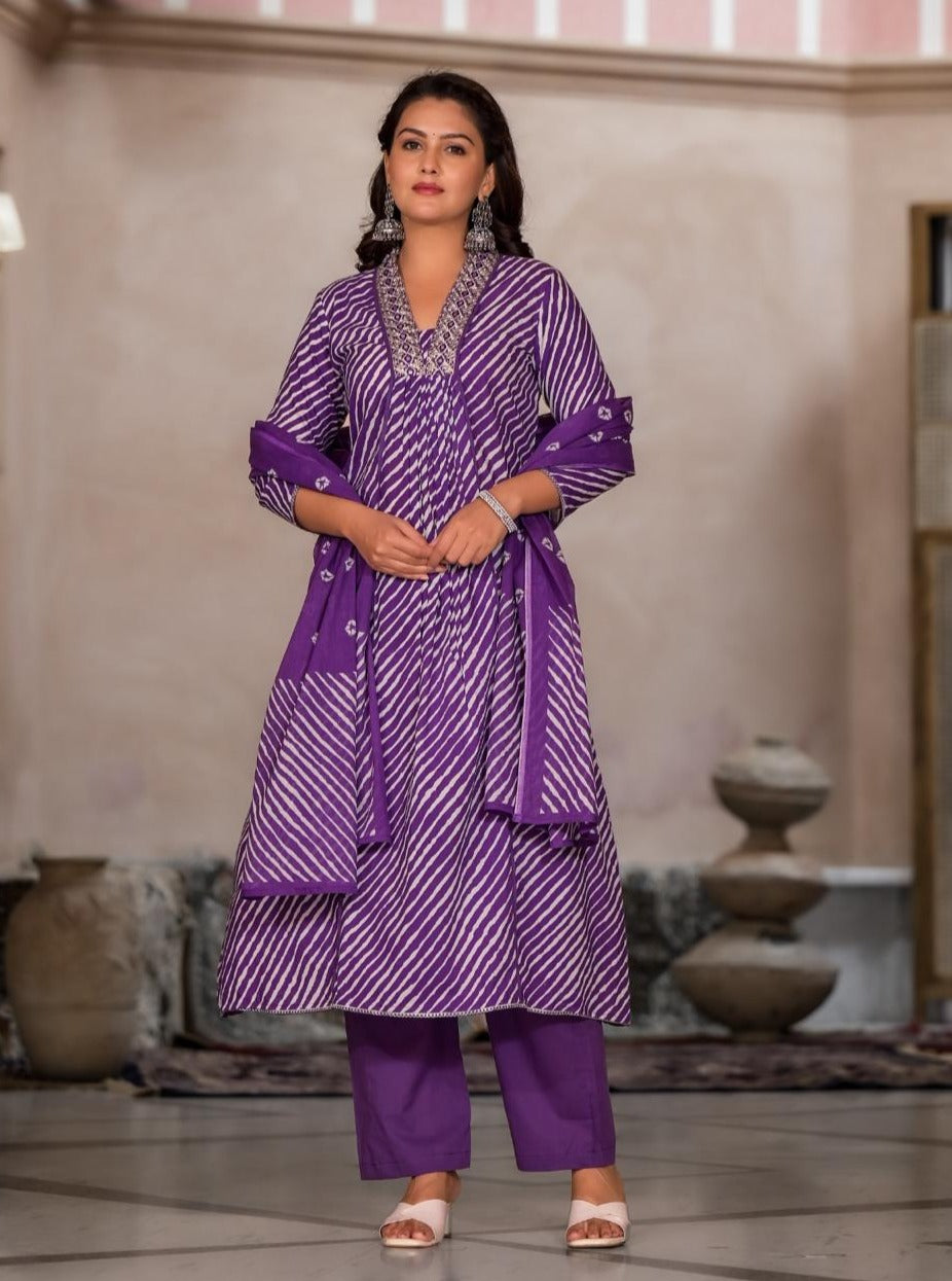 Gauri Lehriya Printed V Neck Purple Round suit set