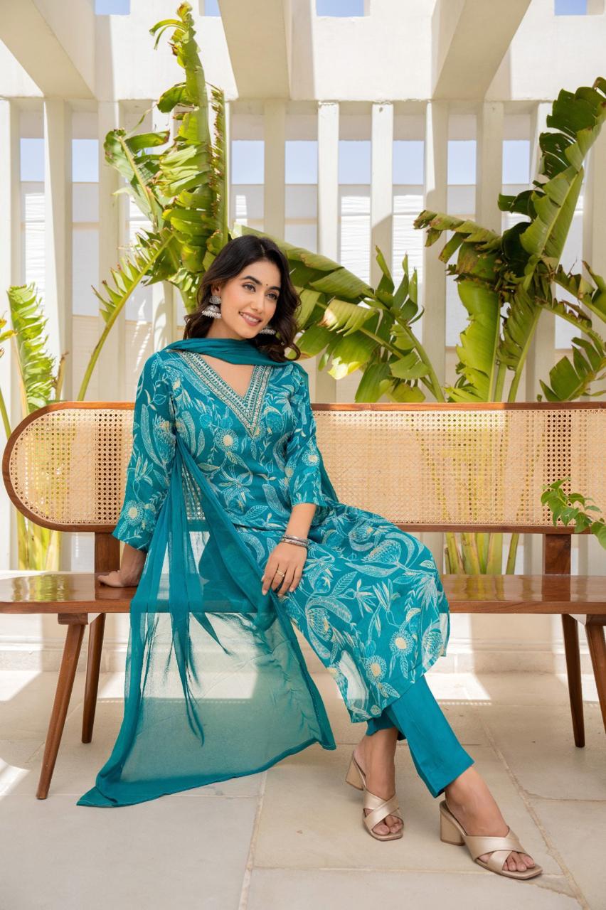 Ayushi Blue Floral Printed V-neck Straight Suit Set