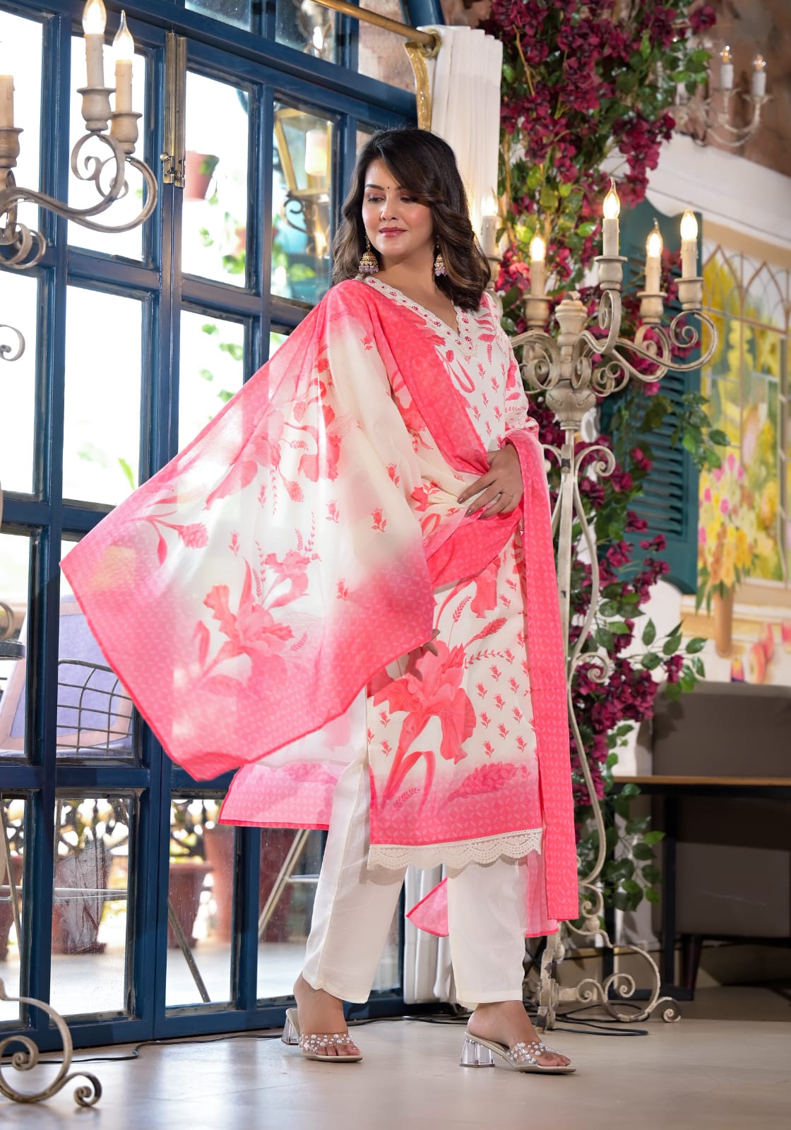 Rutwi Floral Printed Pink Pakistani Straight Suit Set