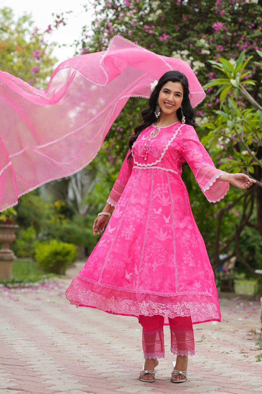 Rutwi Floral Printed Pink Pakistani Anarkali Suit Set