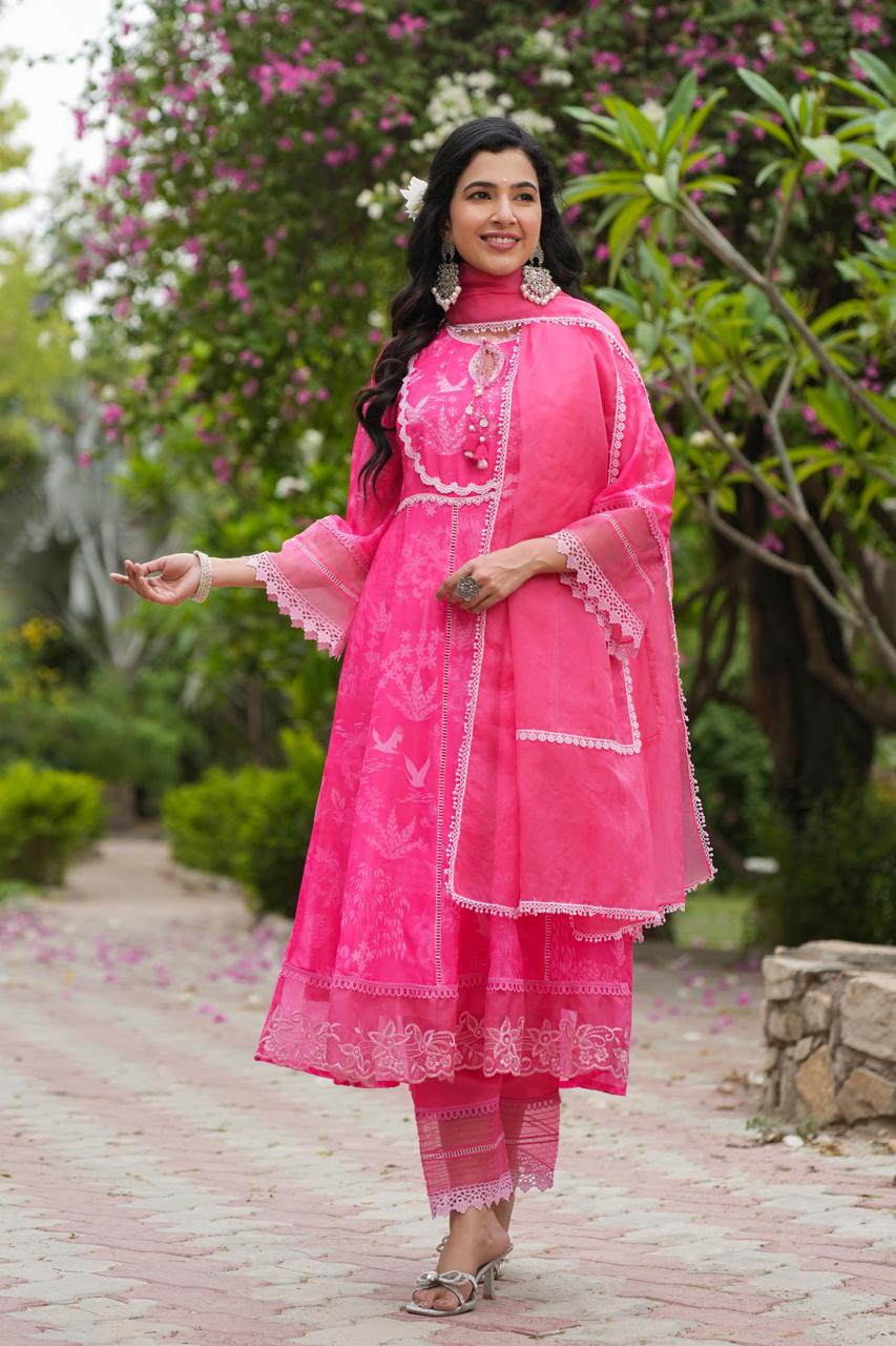 Rutwi Floral Printed Pink Pakistani Anarkali Suit Set