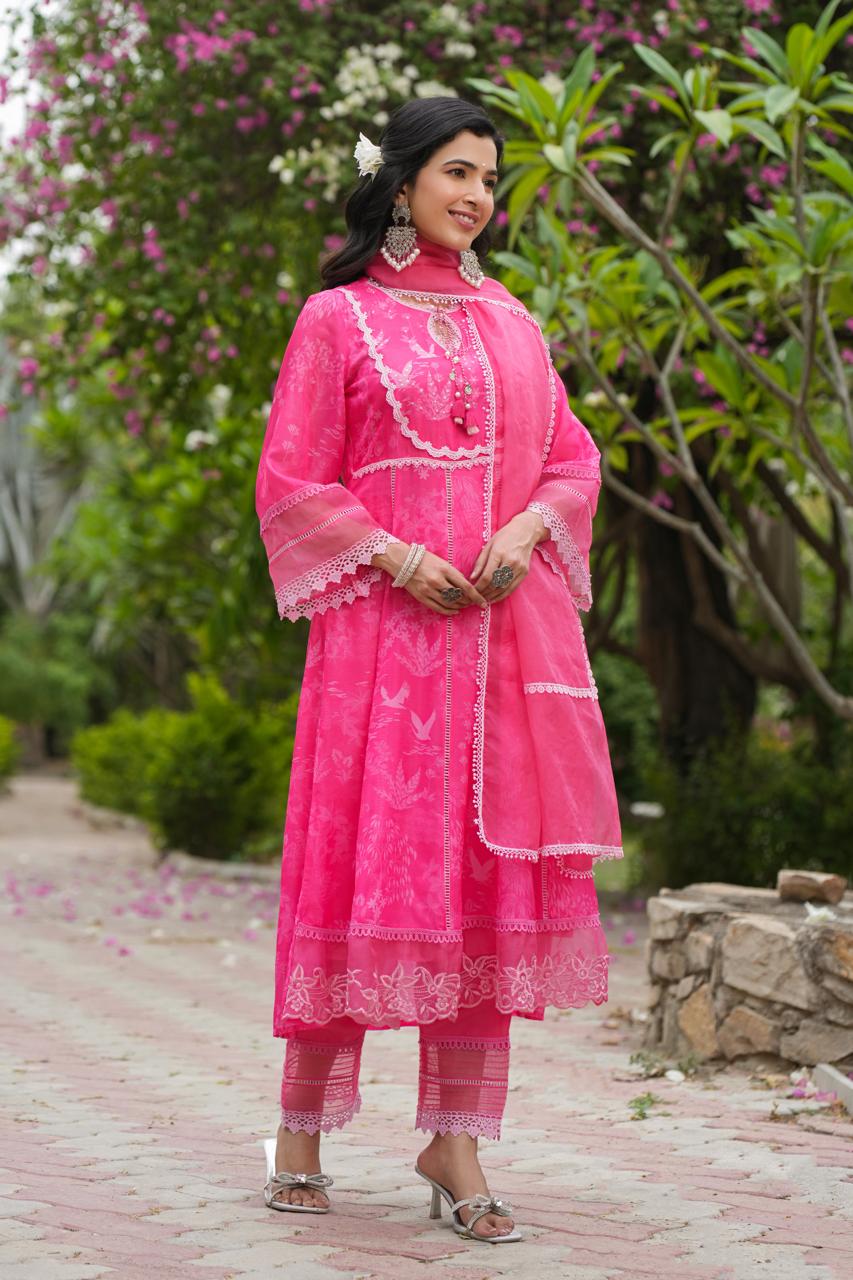 Rutwi Floral Printed Pink Pakistani Anarkali Suit Set